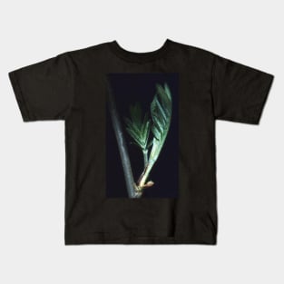 New leaf. Kids T-Shirt